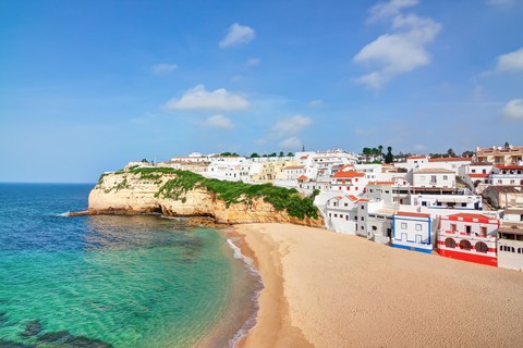 Buying/selling houses in Algarve Region, Southern Portugal